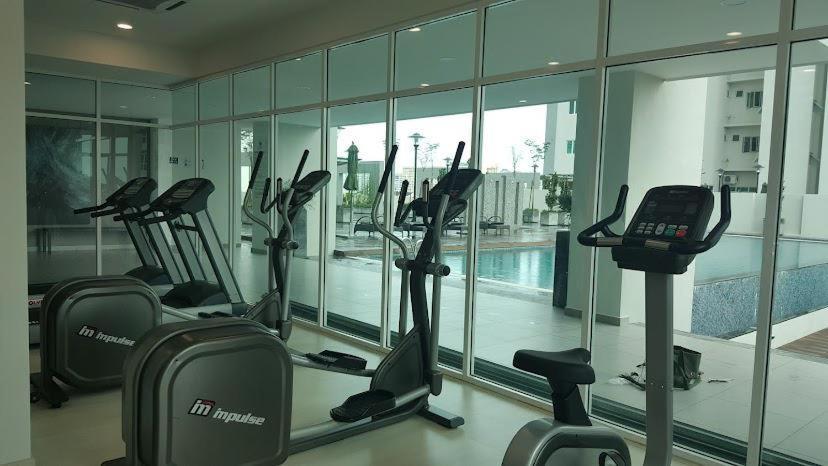 Straits Garden Suites By Yen'S Sojourn George Town Ngoại thất bức ảnh