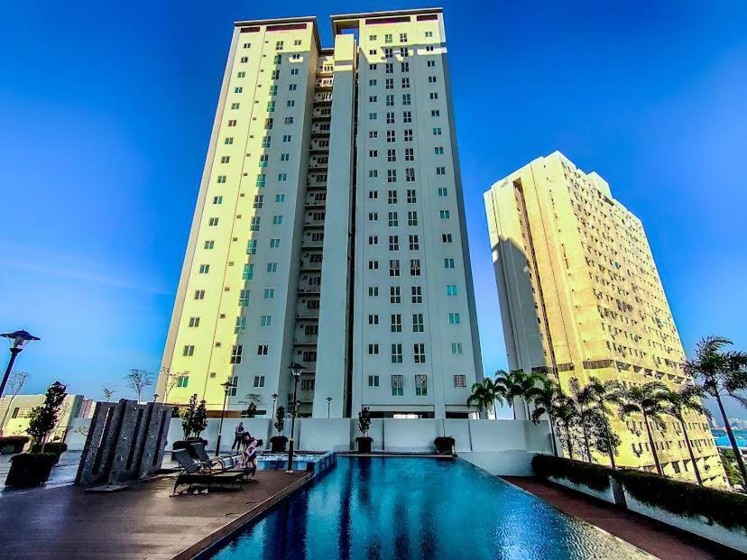 Straits Garden Suites By Yen'S Sojourn George Town Ngoại thất bức ảnh